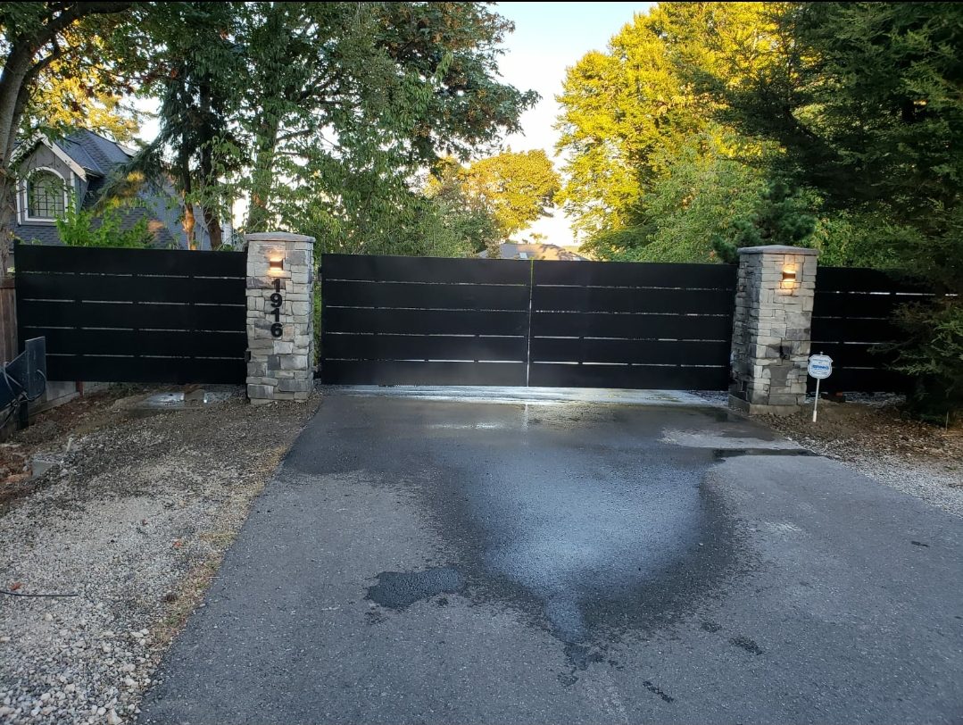 Maintenance and servicing of electric gates