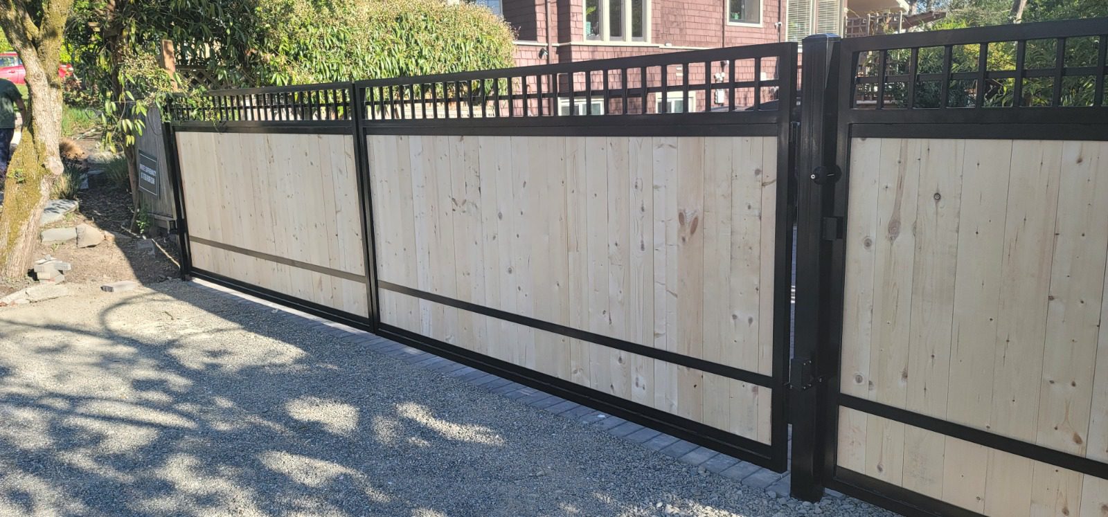 Choosing the right type of electric gate